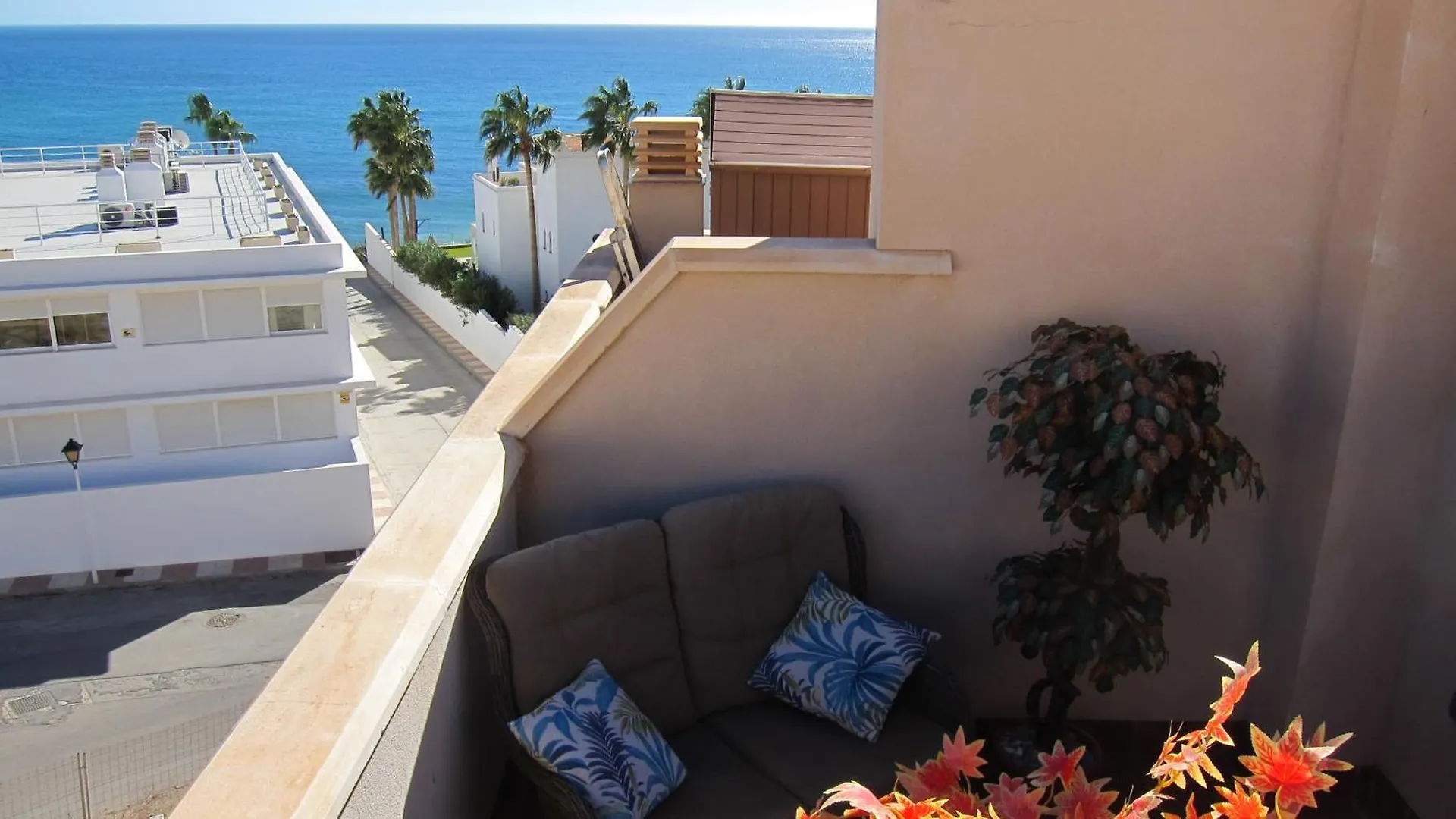Beach House Millares contacts
